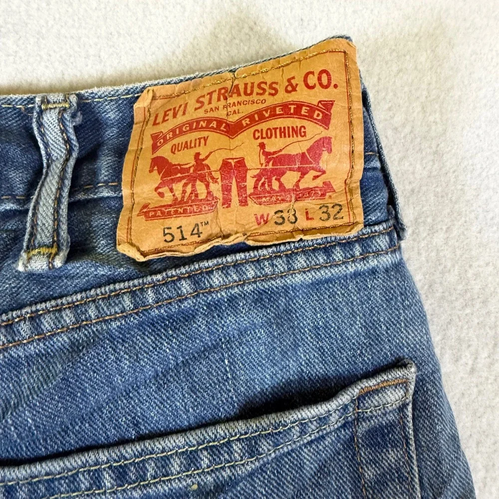 Levis 514 Straight Fit Mens Jeans 38x32‎ Medium Wash Blue Denim Pants 7650